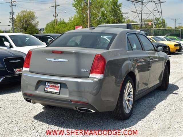Chrysler 300 2017 photo 7